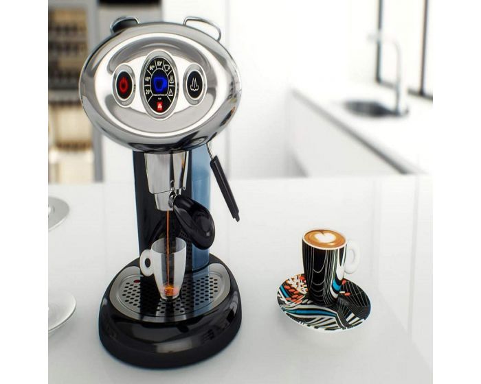 Illy Coffee Machine (X7.1) Black Bazaar Kuwait